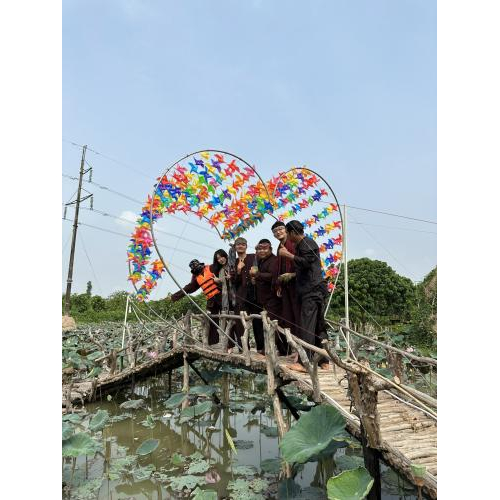 VI. Một số hình ảnh khách du lịch tại Thiên Phú