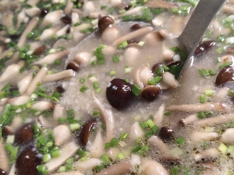 Cháo nấm mối giải cảm