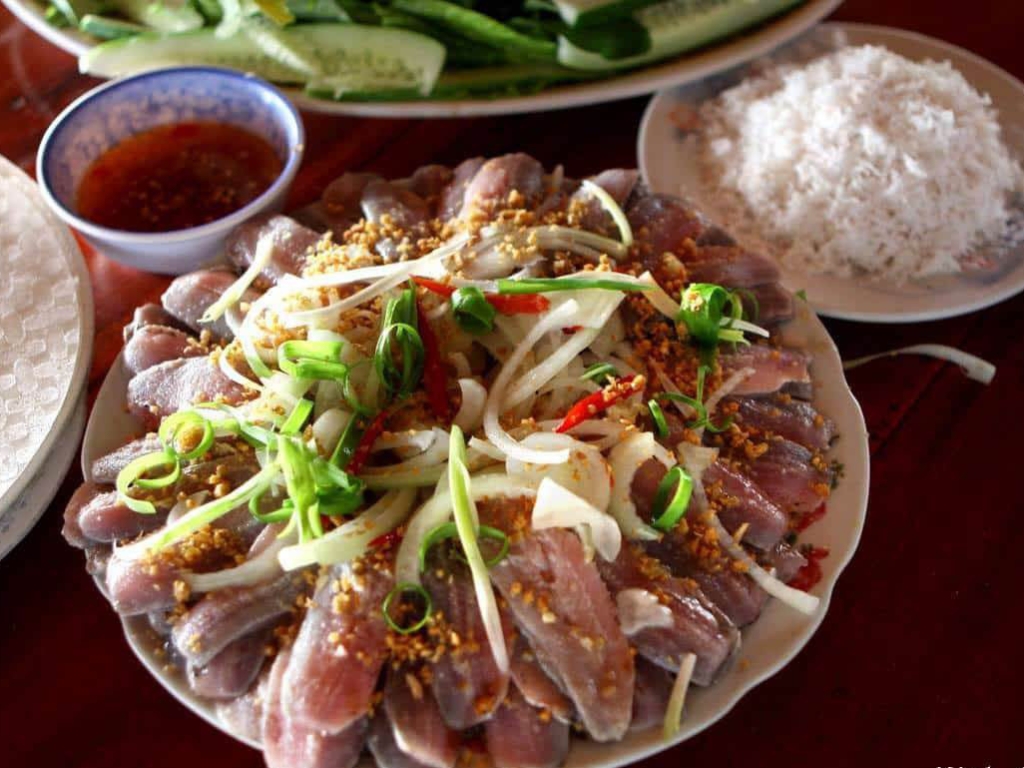 Gỏi cá trích Hà Tiên – Nét tinh túy của ẩm thực miền biển