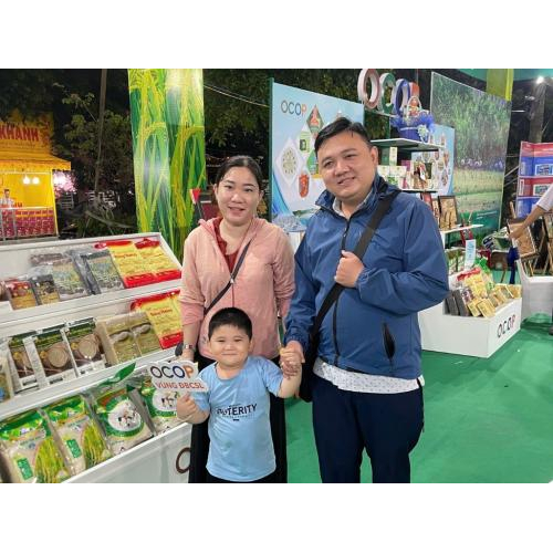 Khách tham quan & Trải nghiệm