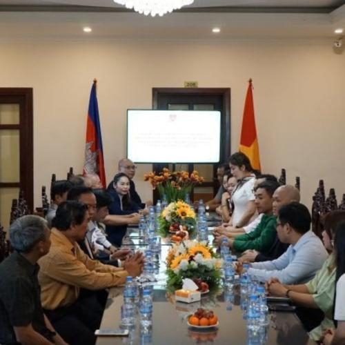 Tăng Cường Kết Nối Doanh Nghiệp Việt Nam Với Thị Trường Campuchia