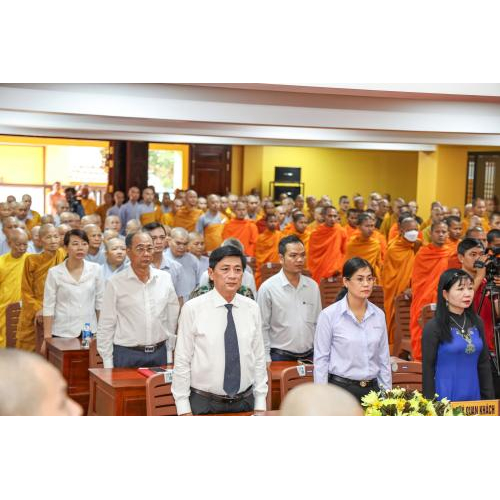 Buổi lễ Khai giảng với sự tham dự chứng minh của: