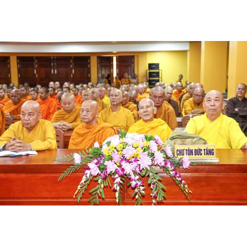 LỄ KHAI MẠC KHOÁ BỒI DƯỠNG TRỤ TRÌ LẦN THỨ 28 VÀ TỐT NGHIỆP KHÓA V, KHAI GIẢNG KHOA VI TRƯỜNG TRUNG CẤP PHẬT HỌC TỈNH AN GIANG