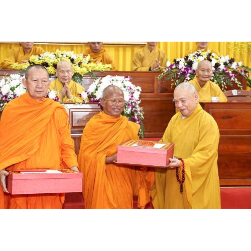 LỄ KHAI MẠC KHOÁ BỒI DƯỠNG TRỤ TRÌ LẦN THỨ 28 VÀ TỐT NGHIỆP KHÓA V, KHAI GIẢNG KHOA VI TRƯỜNG TRUNG CẤP PHẬT HỌC TỈNH AN GIANG