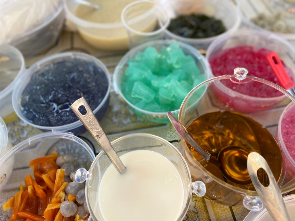 Ăn gì tại Chè Cây Đa?