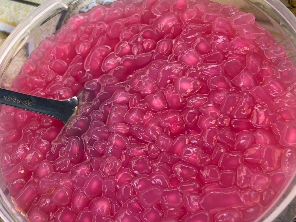 Góc ăn vặt bình dị hơn 2 thập kỷ