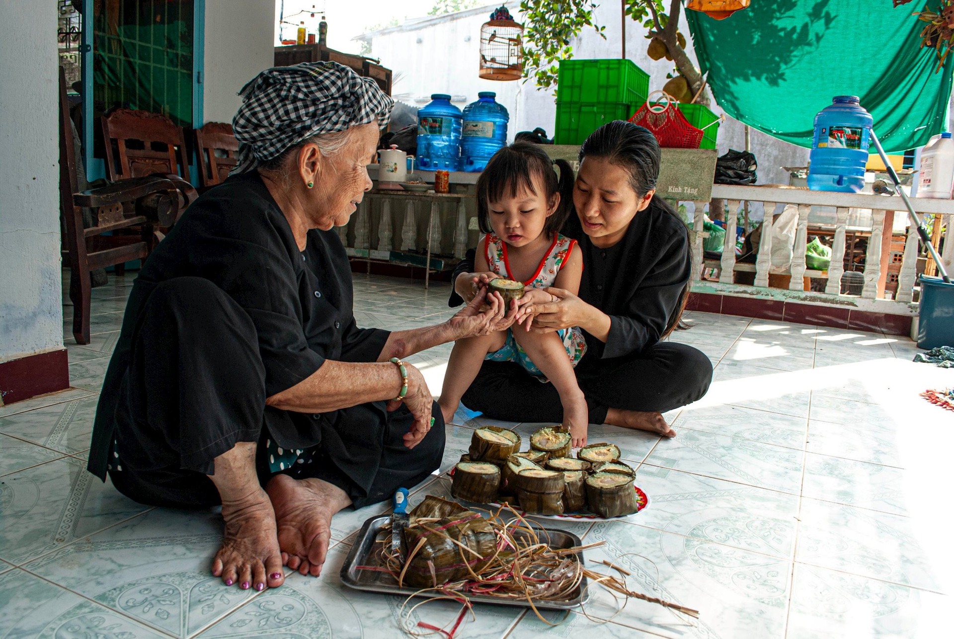 Vì sao gọi là bánh tét?