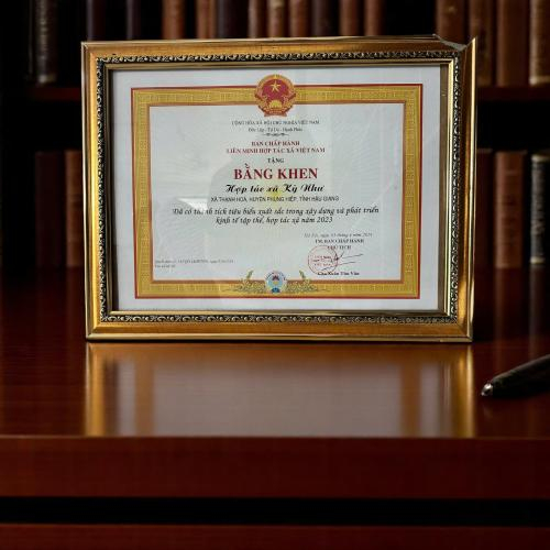 Bằng Khen Được Liên Minh Hợp Tác Xã Tỉnh Hậu Giang Khen Tặng