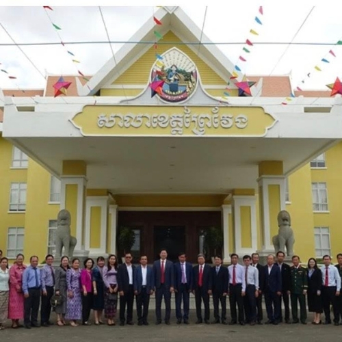 Lãnh đạo tỉnh Đồng Tháp chúc Tết Chol Chnam Thmay tỉnh Pray Veng