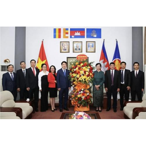 Lãnh Đạo Bộ Ngoại Giao Chúc Tết Cổ Truyền Chol Chnam Thmay Của Campuchia