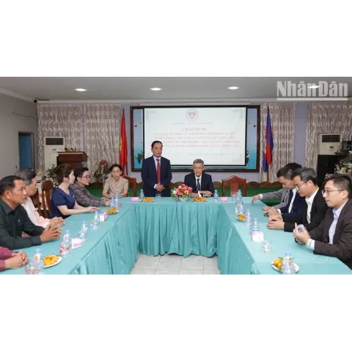 Đại sứ quán Việt Nam tại Campuchia chúc Tết Chol Chnam Thmey cộng đồng gốc Việt tại Campuchia