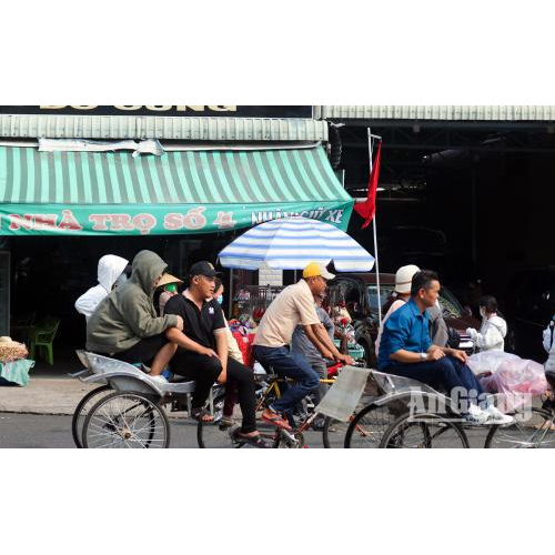 Núi Sam Những Ngày Gần Khai Hội